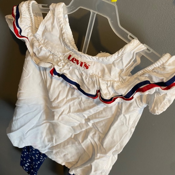 Levi’s | Toddler Cold Shoulder Set - Picture 2 of 3